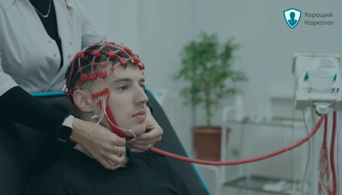 Врач собирается проводить компьютерное кодирование